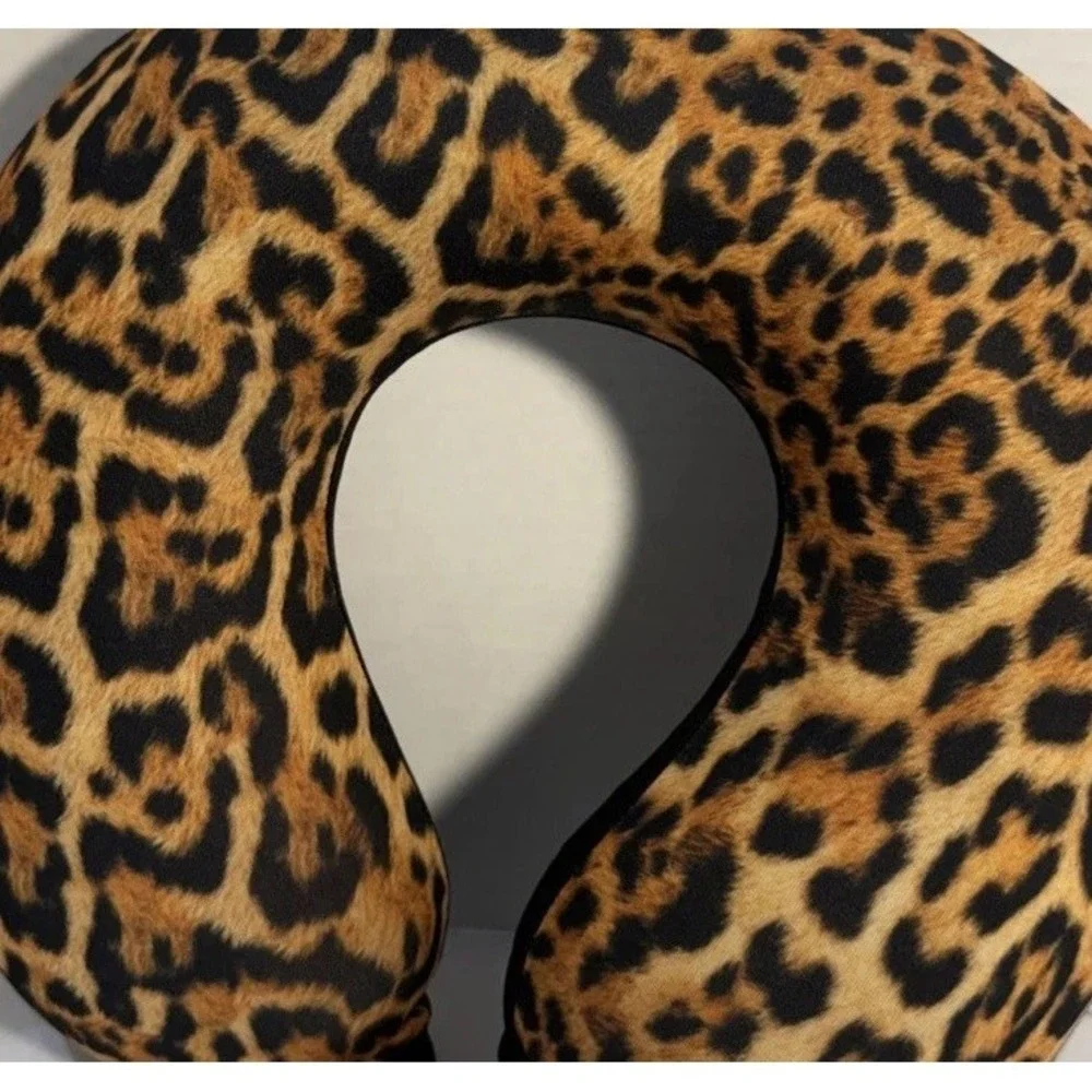 Steve Madden Travel Neck Pillow Leopard Cheetah Print Removable Cover